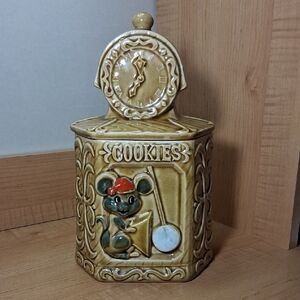 Vintage Cookie Jar Grandfather Clock With Mouse  Made In Japan